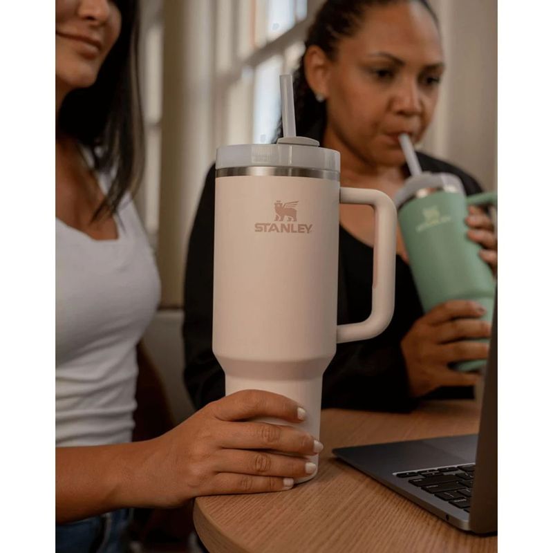 copo-termico-stanley-quencher-rose-quartz-1-18l-3 jpg