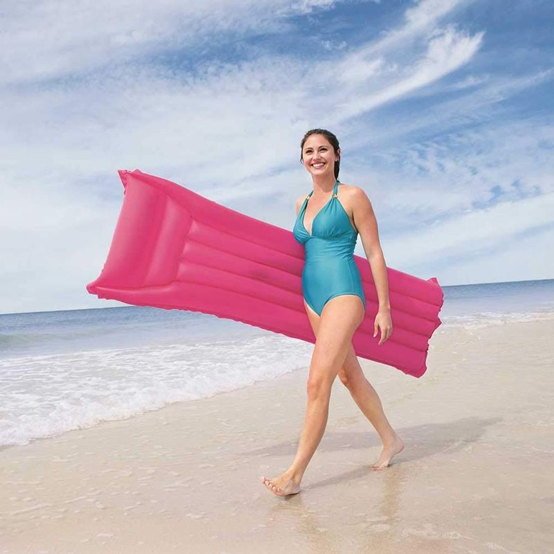 colchao-inflavel-bestway-bronzeador-liso-para-piscina-rosa-4 jpg